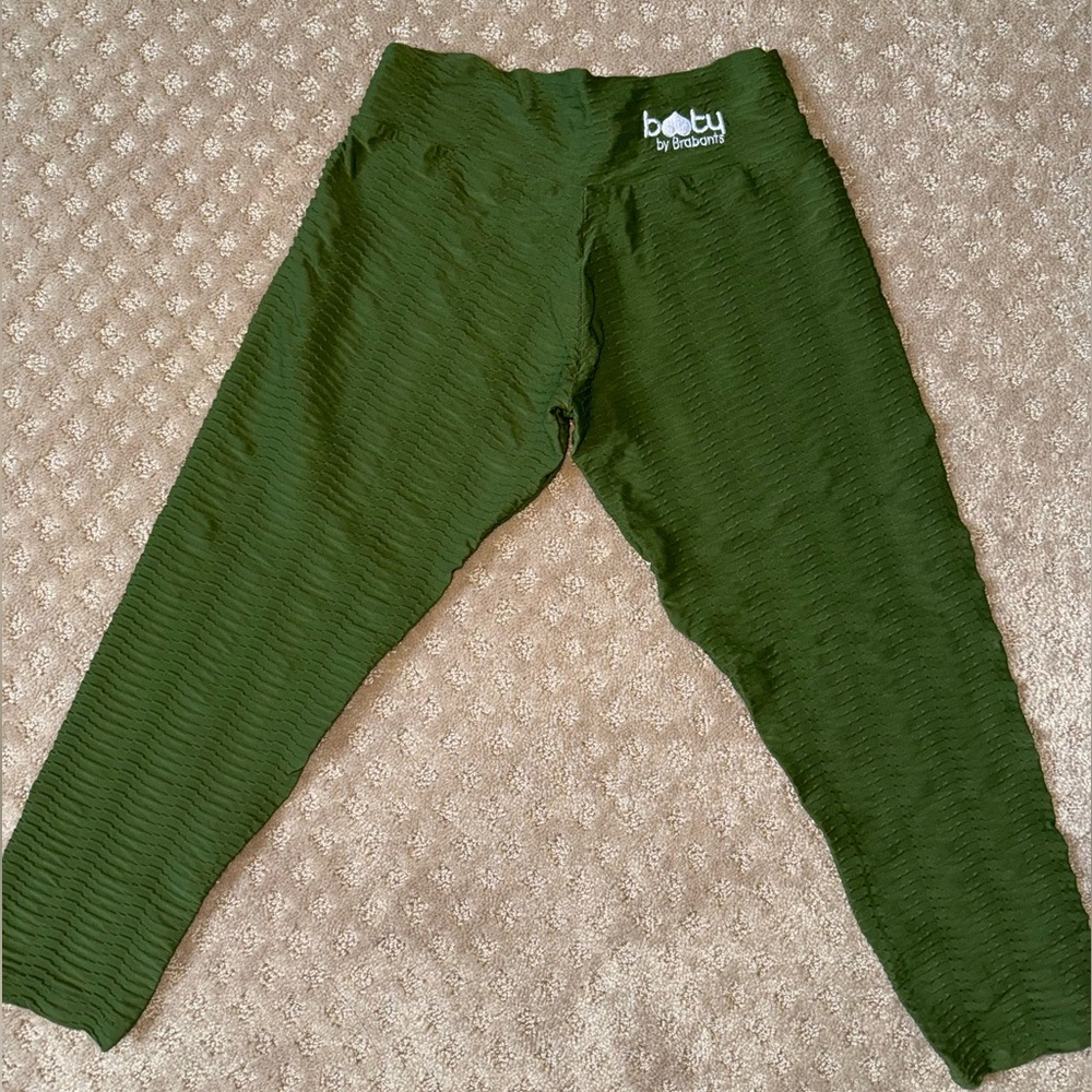 Booty by Brabants Croco Skin Cropped Leggings - Green - One Size Fits All
